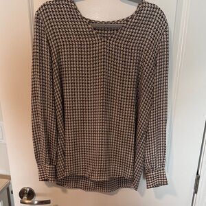 Elegant Black and White Houndstooth Blouse